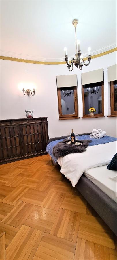 Central Arghezi University Square Apartment Bucharest Exterior photo